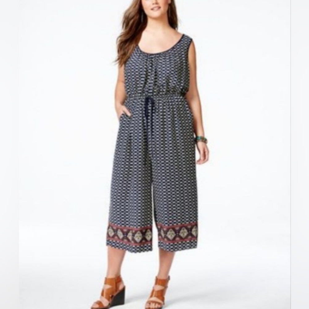 Soprano Women's Sleeveless Jumpsuit